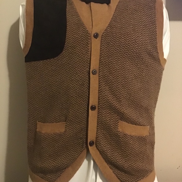 🔥🔥CESARANI, MENS WAISTCOAT (VEST) MEDIUM, GREAT CONDITION, 🔥🔥 - Picture 2 of 4